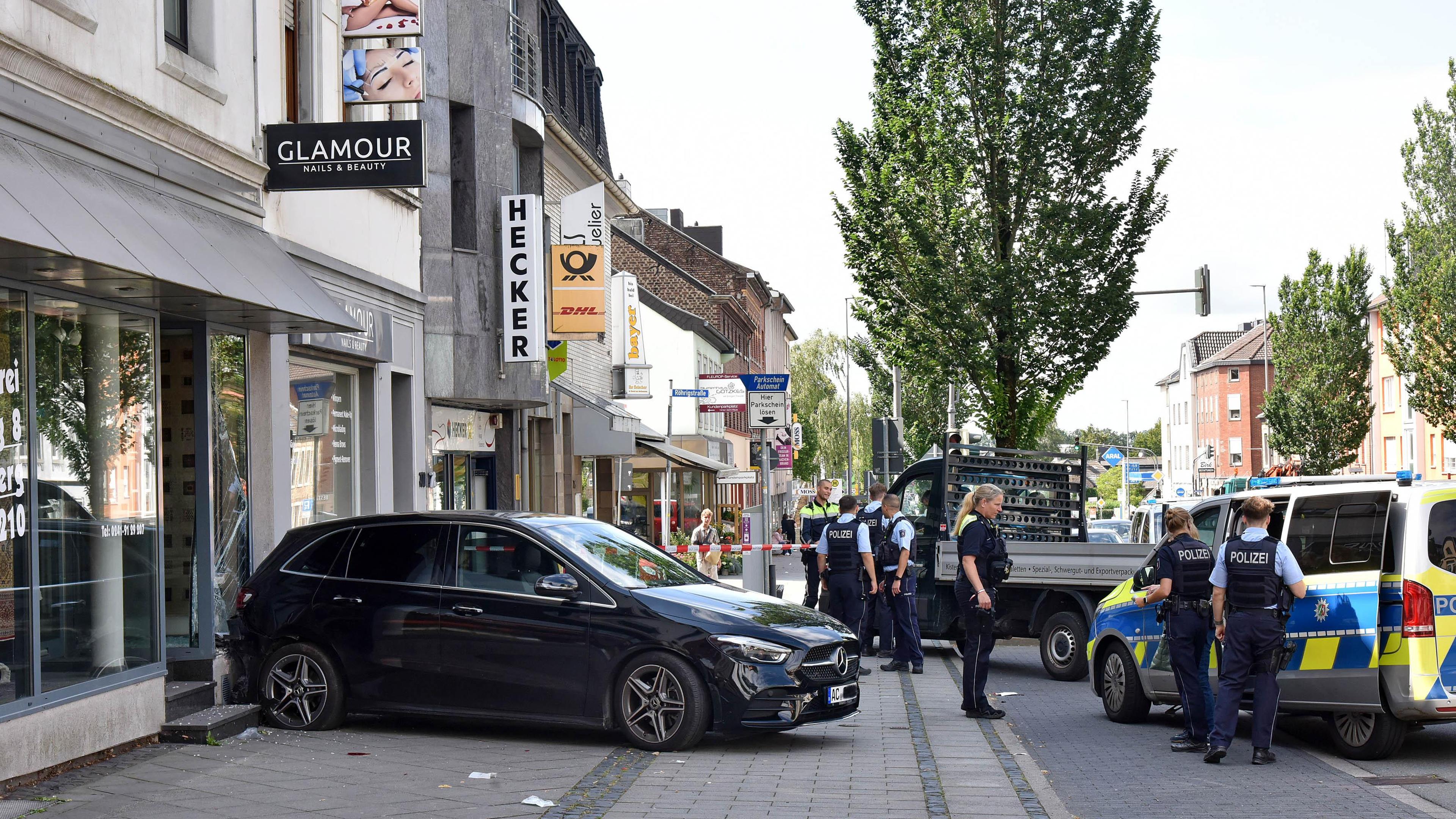 Fußgängerin (50) Nach Unfall Auf Trierer Straße In Aachen Gestorben ...